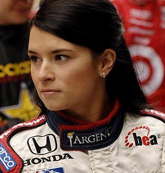 Auto  Racing on Should Danica Patrick Stay With The Irl  Move To Nascar Or Move To F1